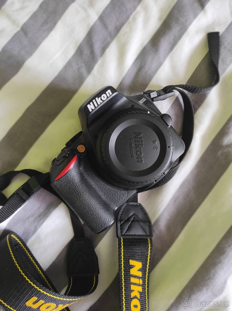 Nikon D3500+ objektivy+ brašna