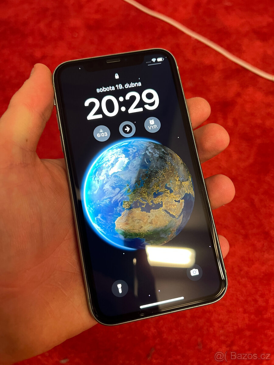 Prodám iPhone 11 256GB mátová