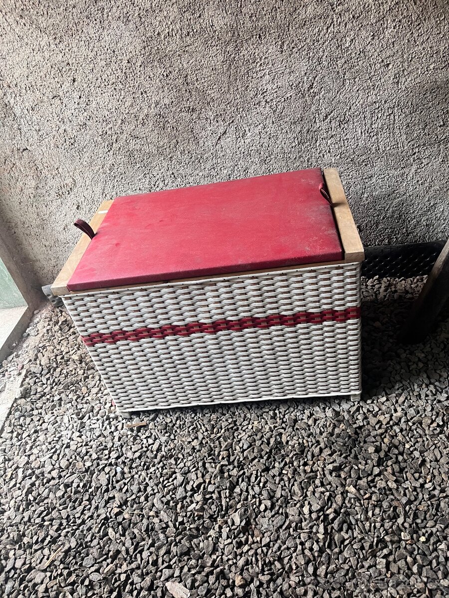 Retro bužírkový koš