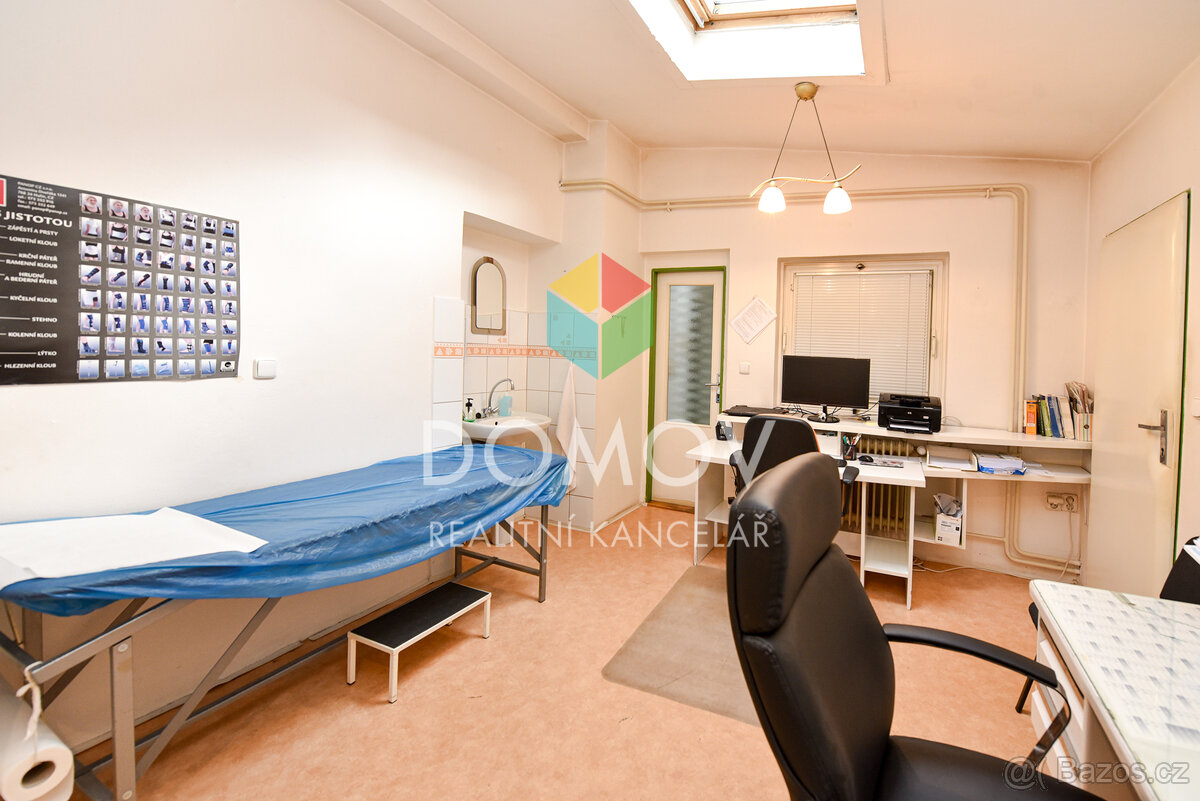 Komerční prostor, ordinace s příslušenstvím, 21 m2 v Beroun
