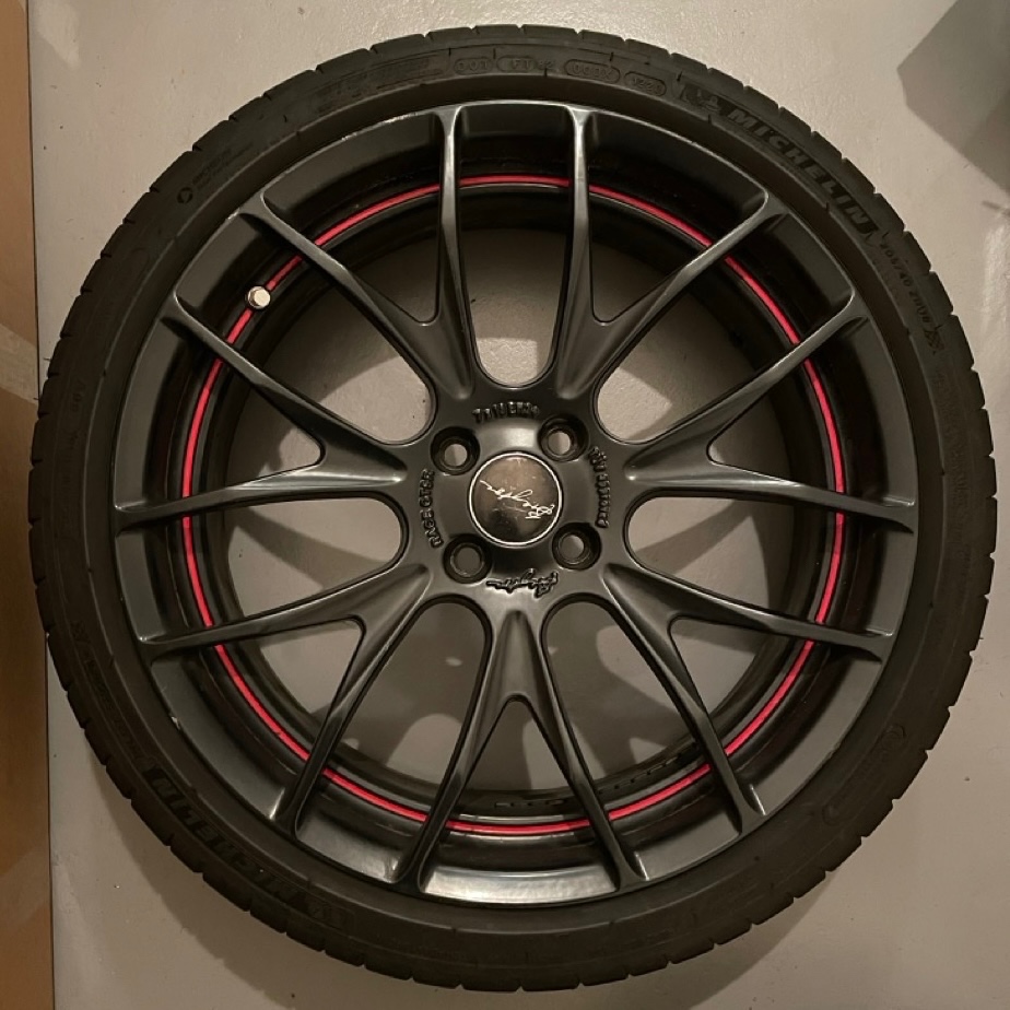 18" Breyton GTS-R + Michelin Pilot Sport 4 (R56)