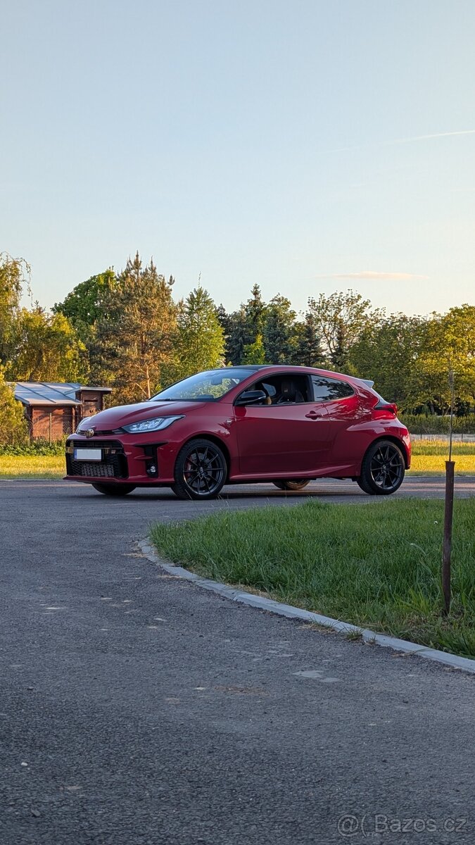 Yaris GR Sport paket, záruka, TOP stav - DOHODA