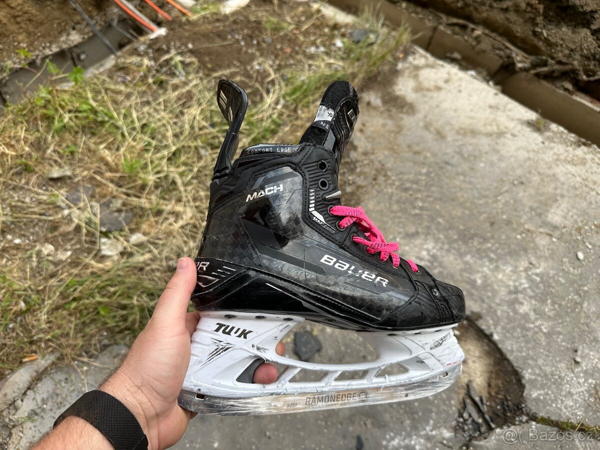 Brusle Bauer Supreme Mach