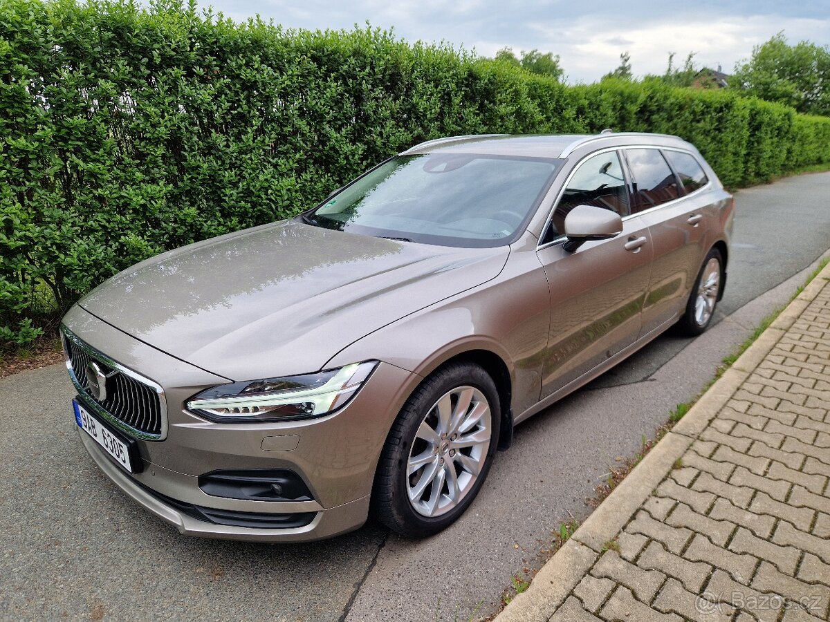 2.0B4, 2021, 67500km, Momentum PRO