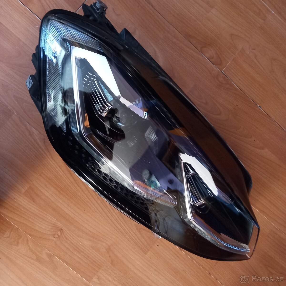 Vw golf 7 full led xenon svetlo