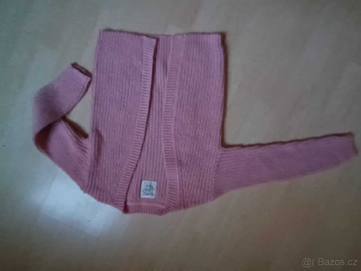 Dívčí svetřík