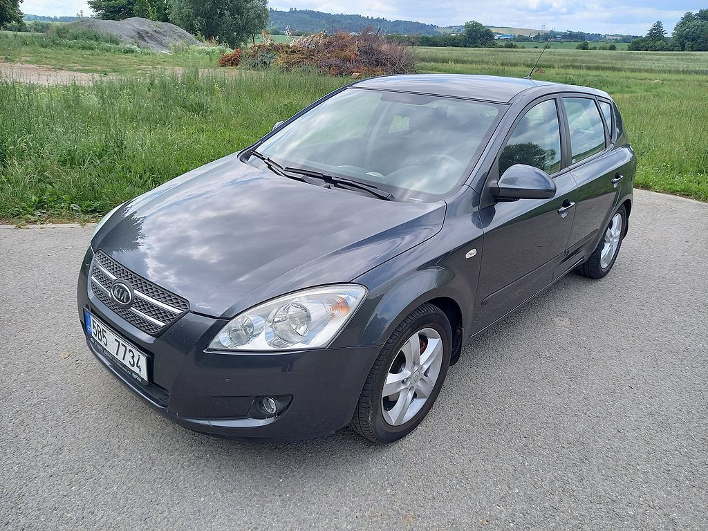 Kia Ceed 1.6i klima+alu.kola+1.majitel ČR
