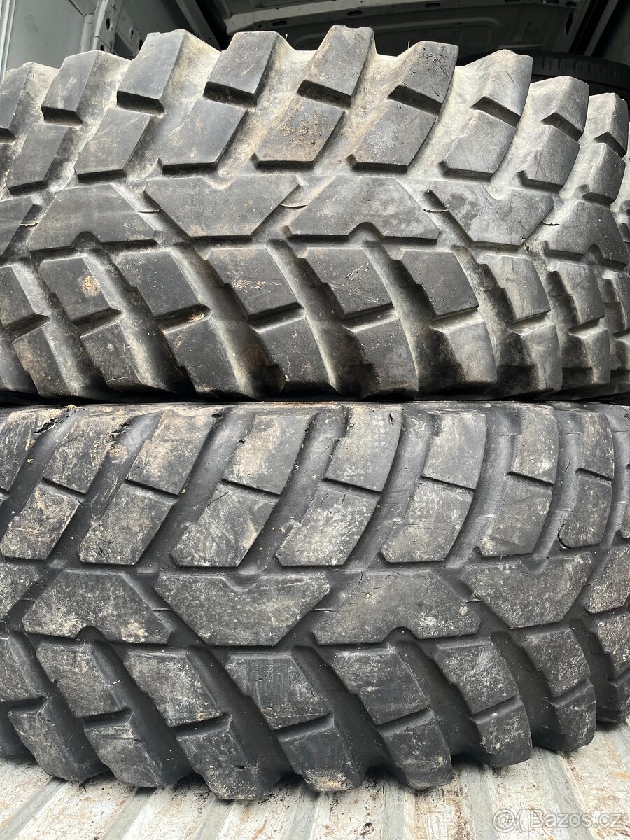 360/80r24 360 80 24 R24 360/80/24 13.6r24 pneu na nakladač