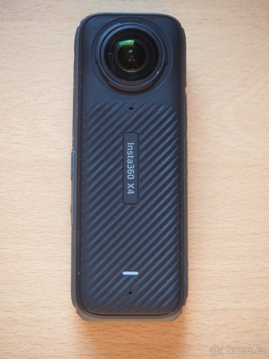 Insta360 X4