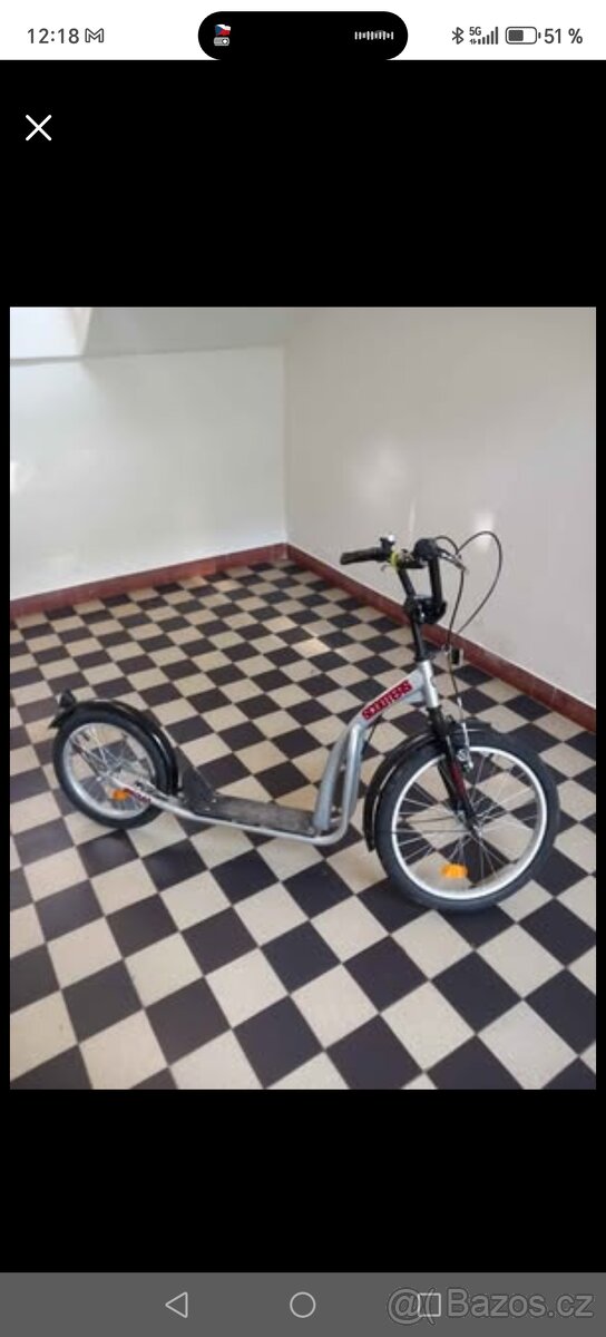 Dětská koloběžka stříbrná