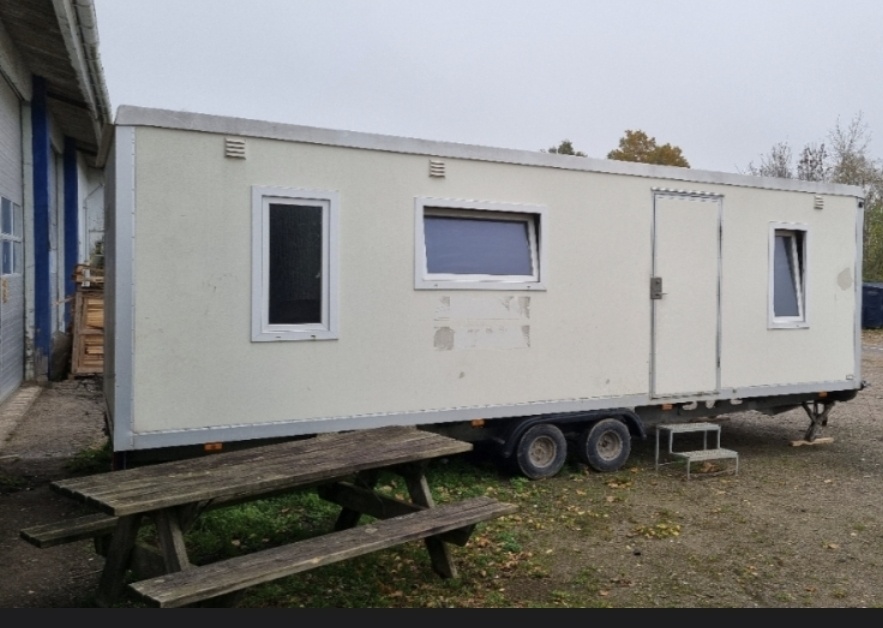Obytný přívěs karavan
