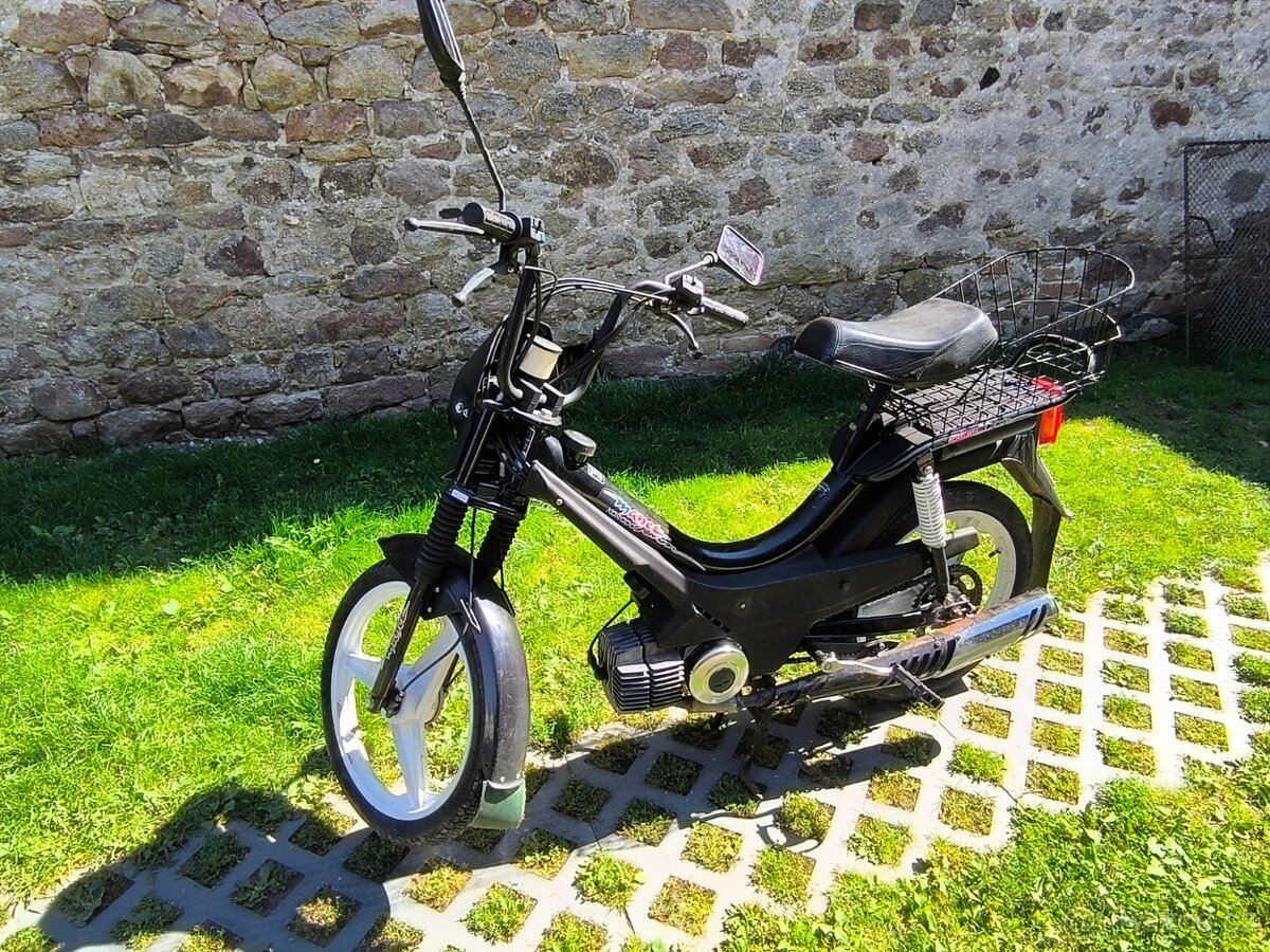 Manet Korado 216