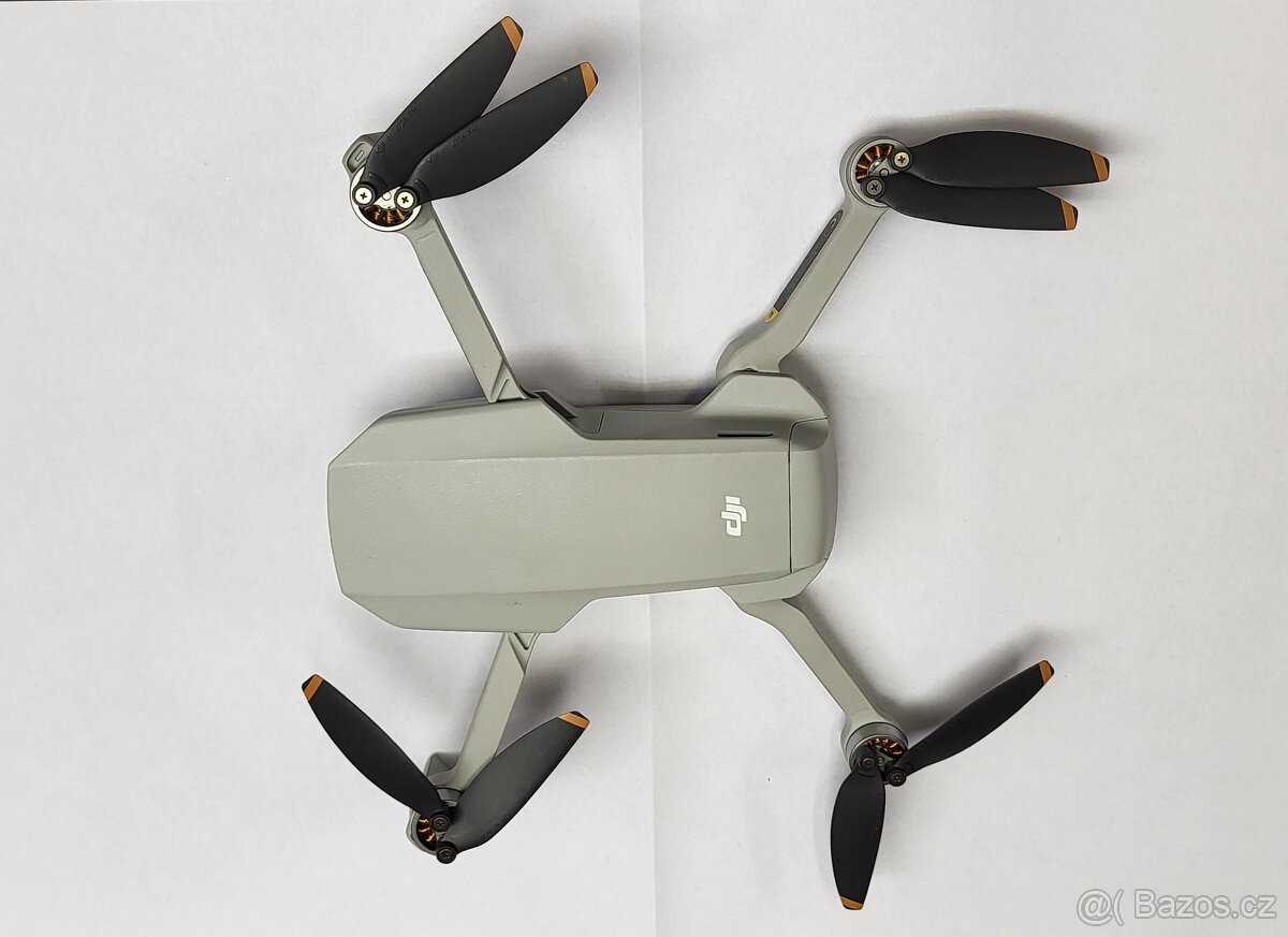DJI Mini 2 – dron s příslušenstvím
