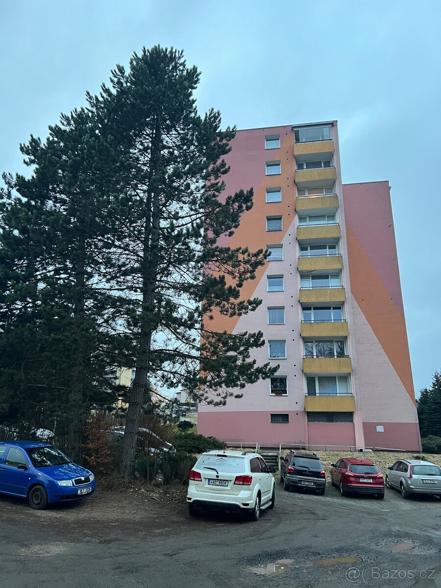 Prodám případně pronajmu Byt 1+k+k v Tanvaldě