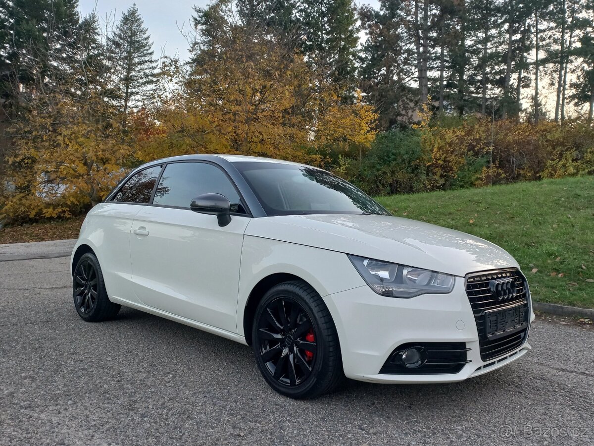 Audi A1 1.2tfsi,114tkm,Klima,Tempo,Navi,Výhřev,Nová TK