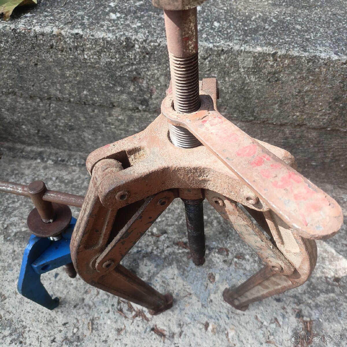 Stahováky ložisek,řemenic,ozubených kol.