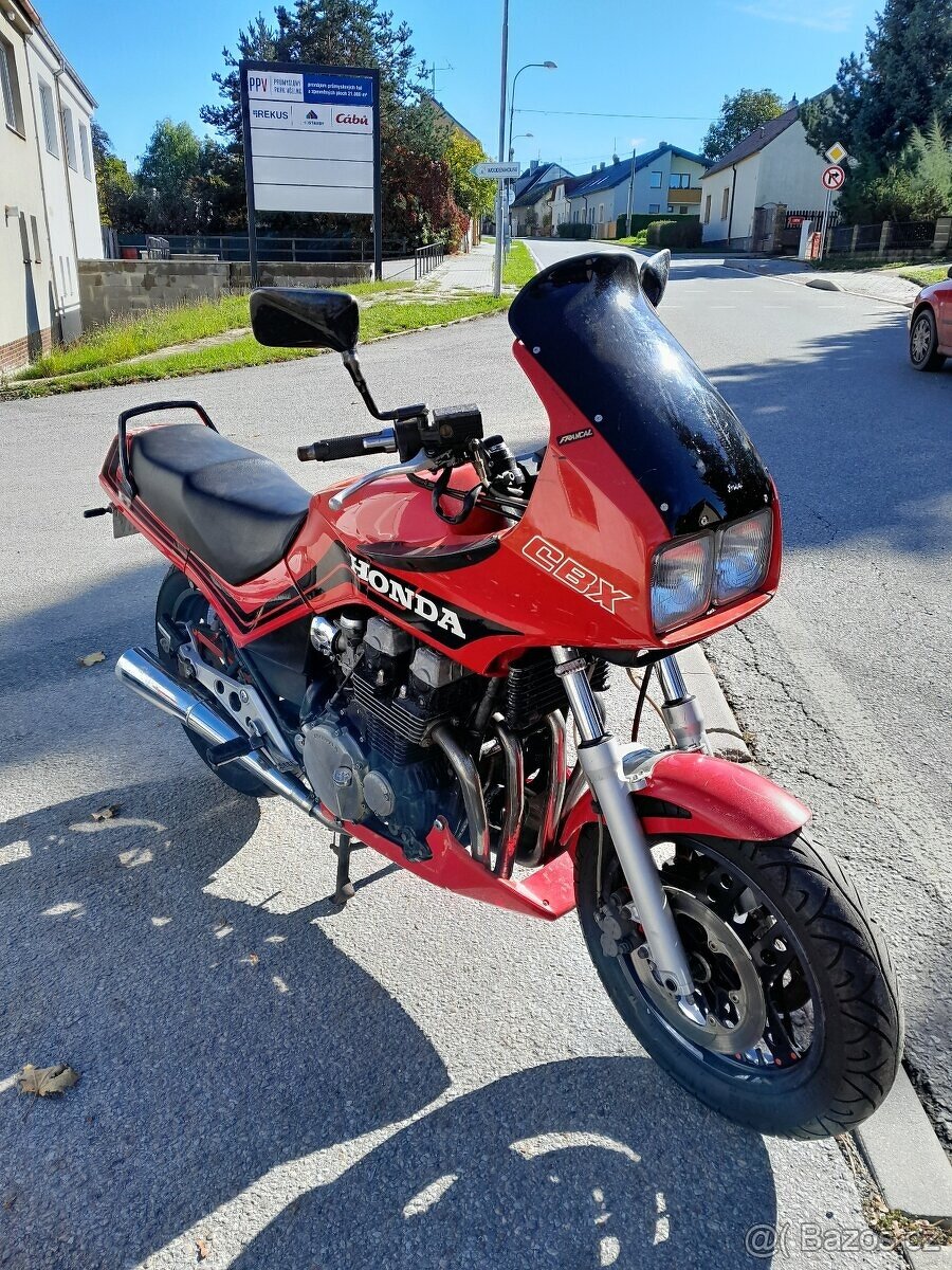 Honda CBX 750 F 1985, rozprodám po dílech