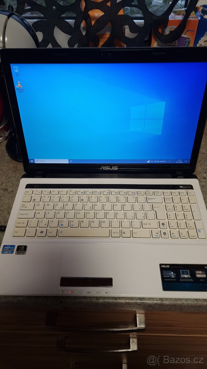 Notebook ASUS K53S 15,6"  Procesor procesor: Intel® Core™ i