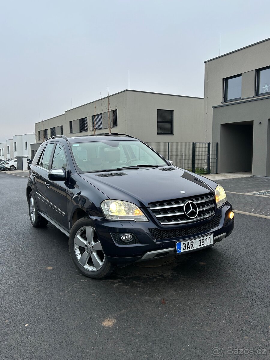 Mercedes-Benz ML 500 5.5 V8 4MATIC