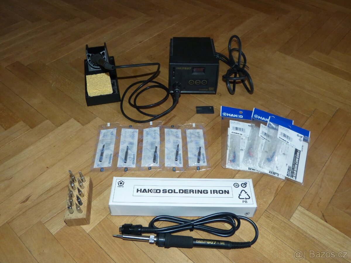 Pájecí stanice originál Hakko 937 + bohaté příslušenství