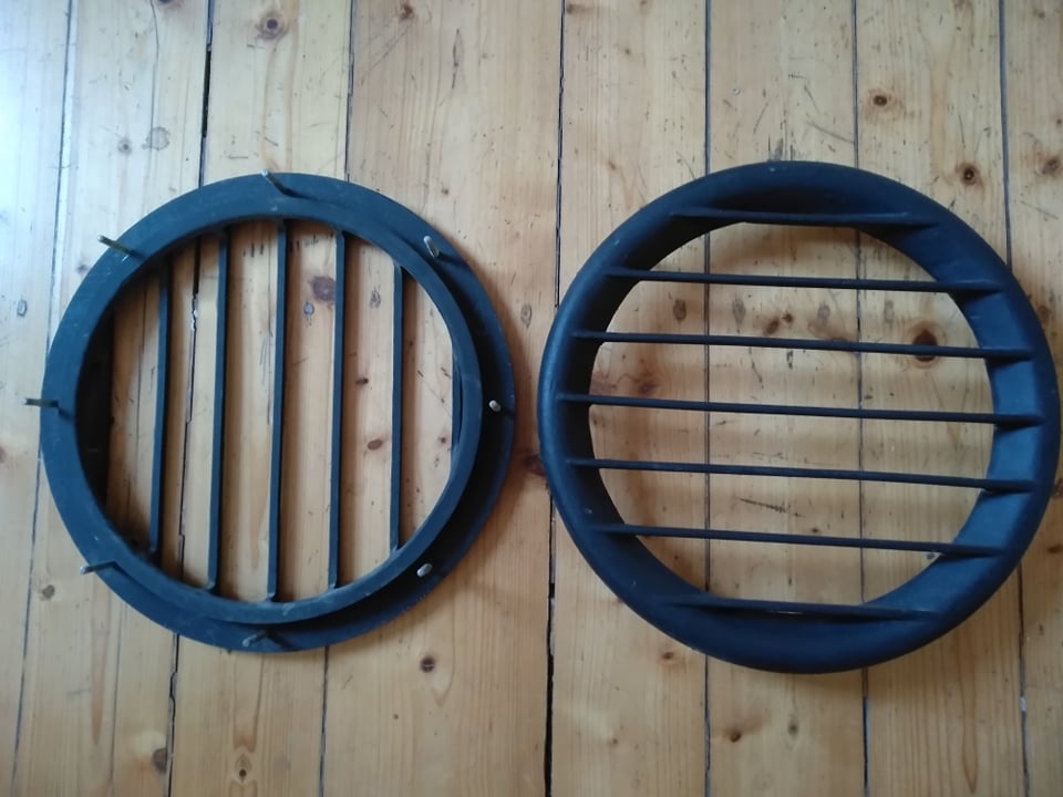 TESLA AKR 153 krycí mřížky