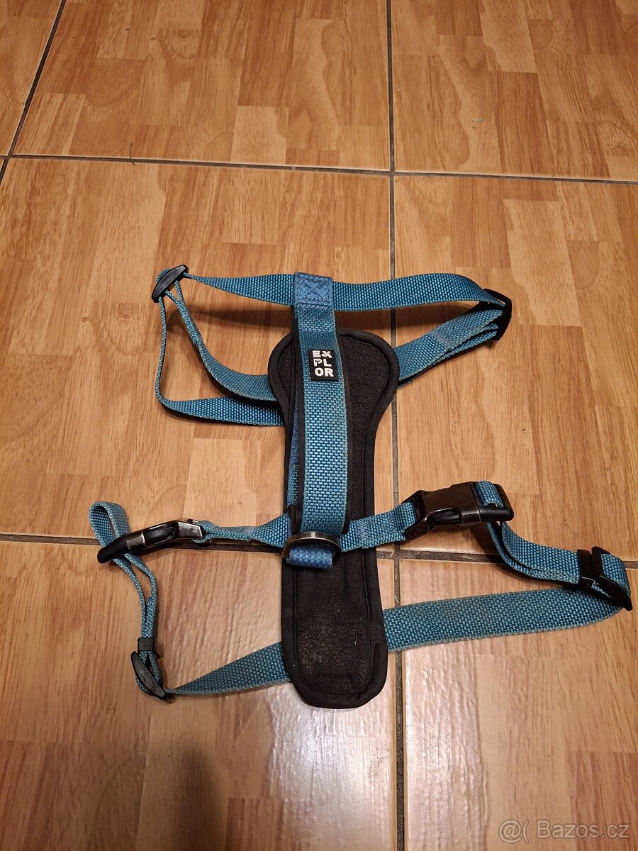 Postroj s poutkem, velikost M