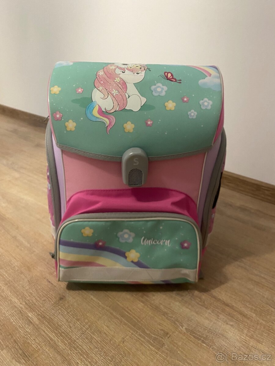 Prodám školní batoh