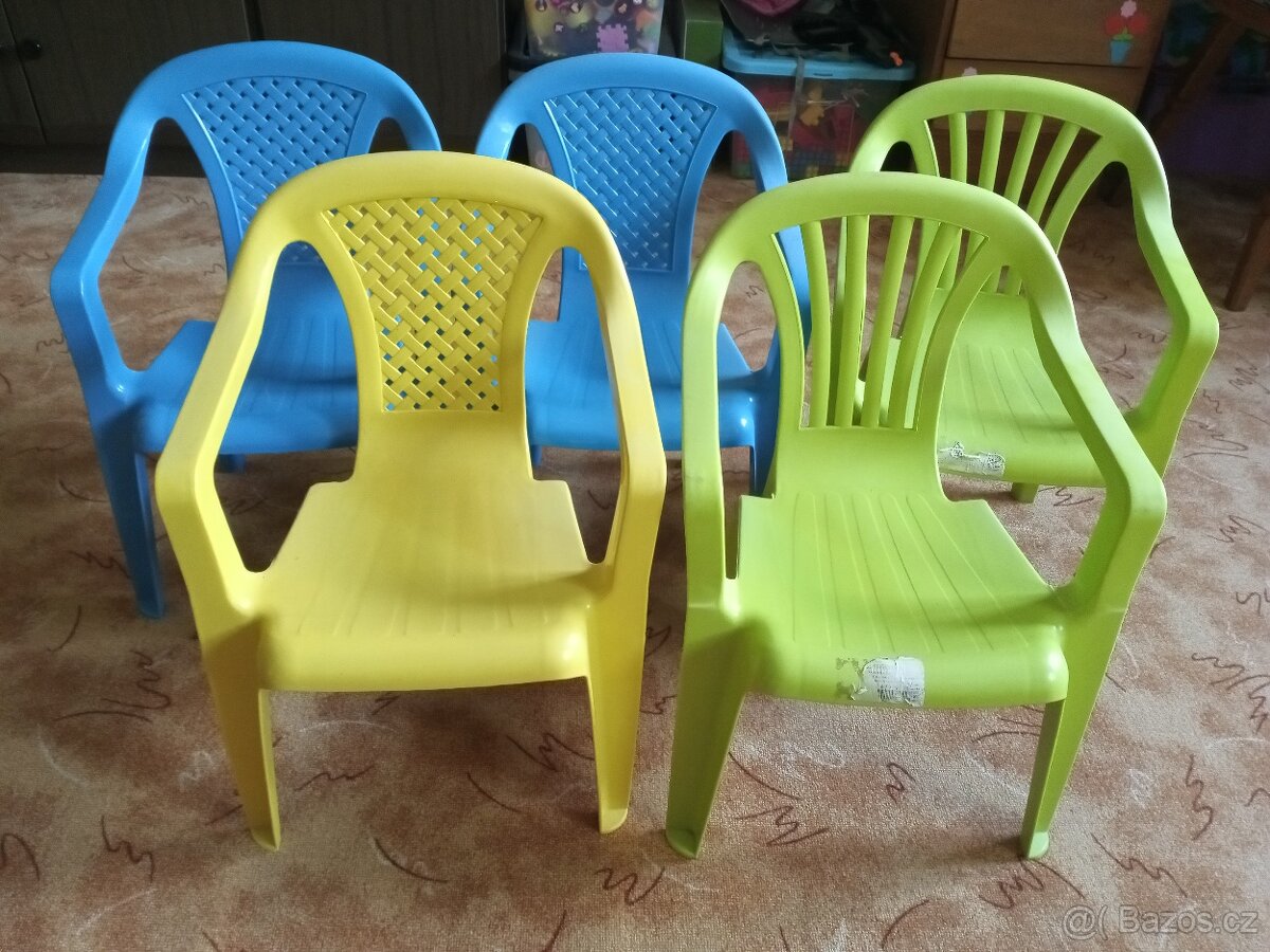 Dětské plastové židličky
