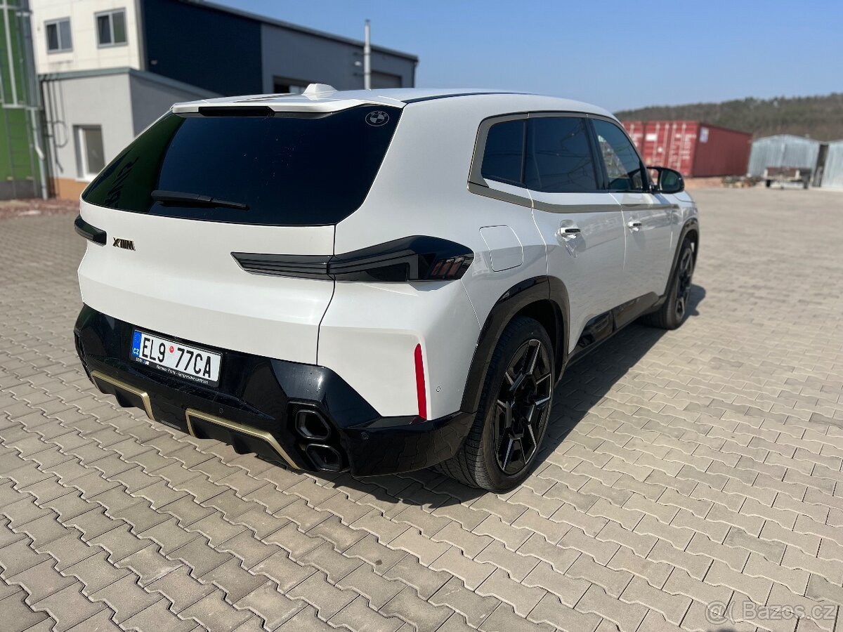 BMW XM