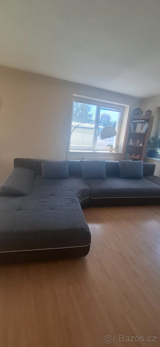 Velká rohová sedačka za odvoz
