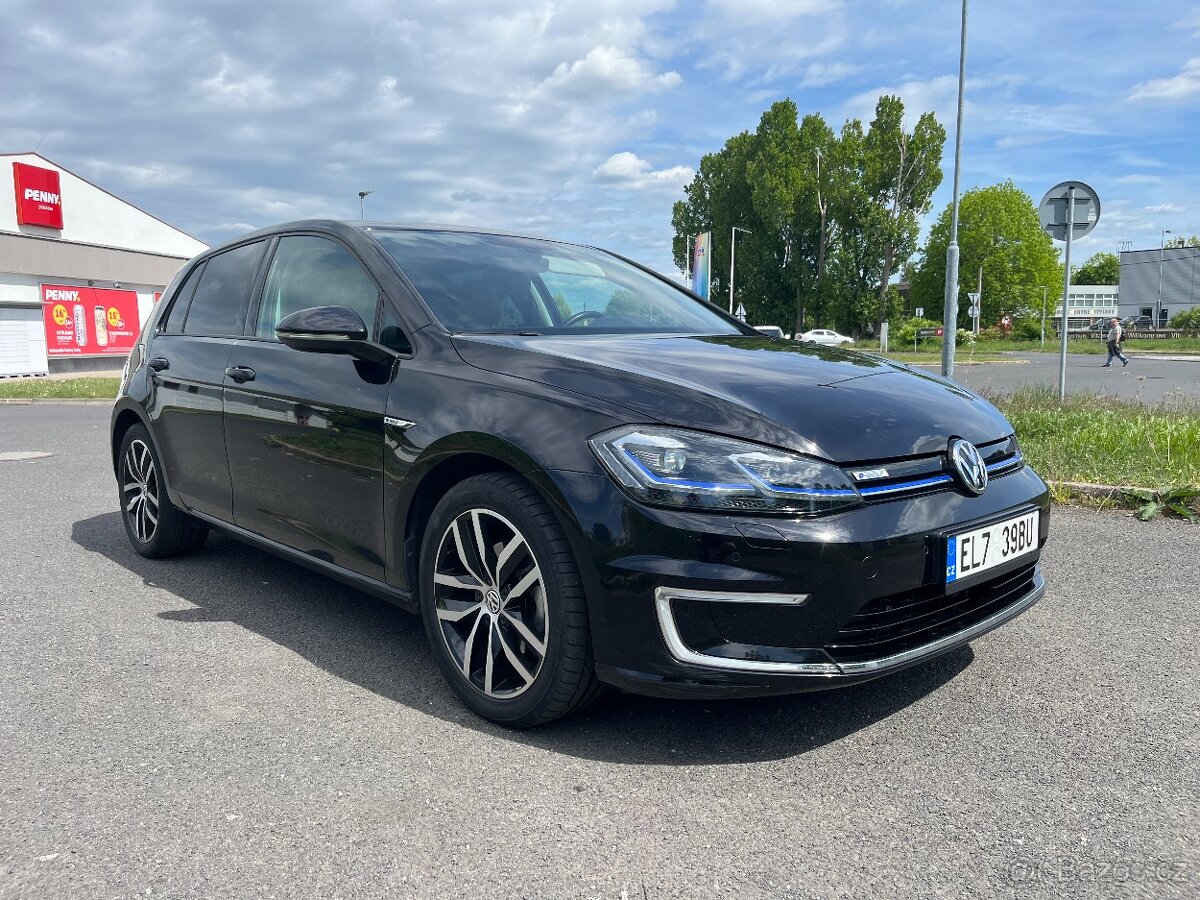 VW e-golf, 100 kW/35,8 kWh, TZ, TČ