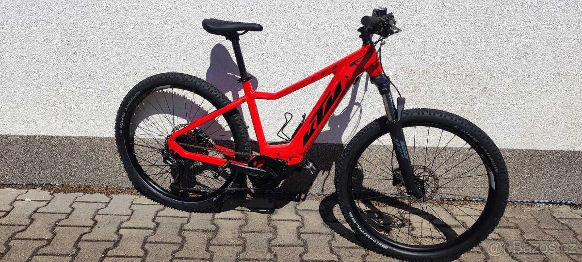 KTM Macina vel. M kola 27,5