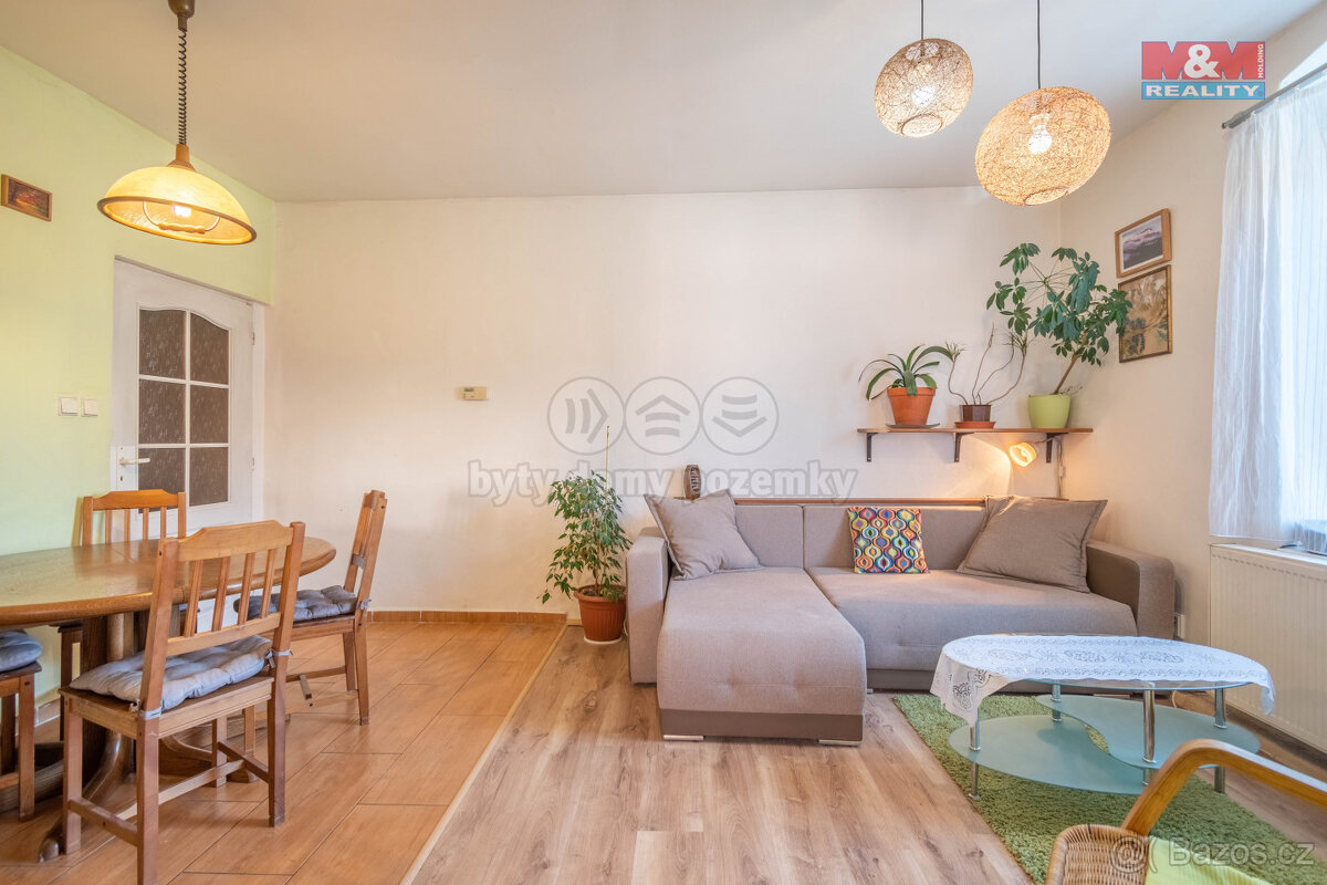Prodej rodinného domu 3+1, 216 m², Kladno, ul. Jeronýmova