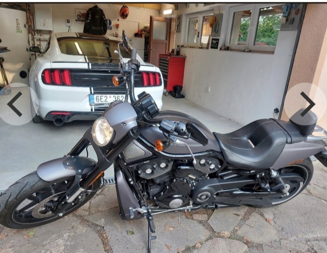 Harley Davidson Night Rod Special 6800km Čr. 2016