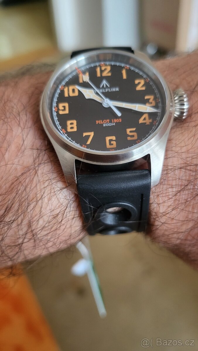 Pilotky Steeldive