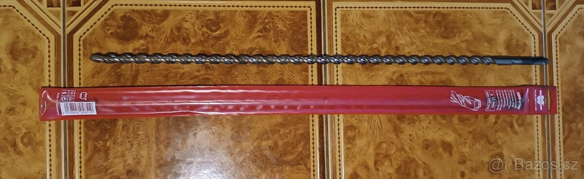 Vrták do betonu, nový, 60 cm.
