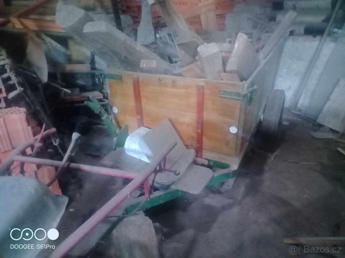 Kara za traktor za odvoz