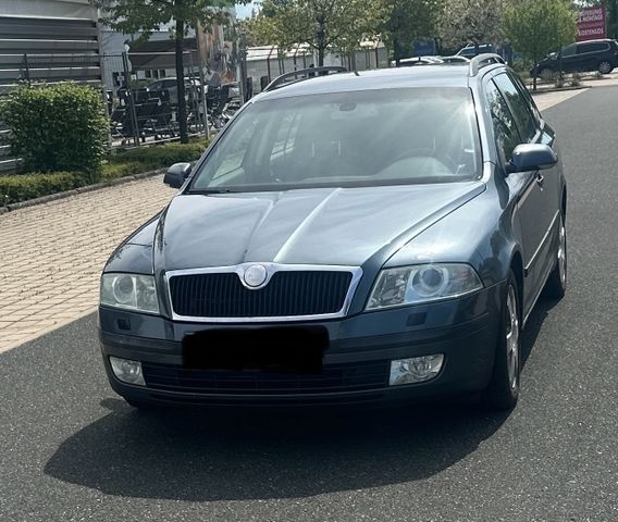Škoda Octavia Combi 2.0 TDI Navi 6 rychlostí