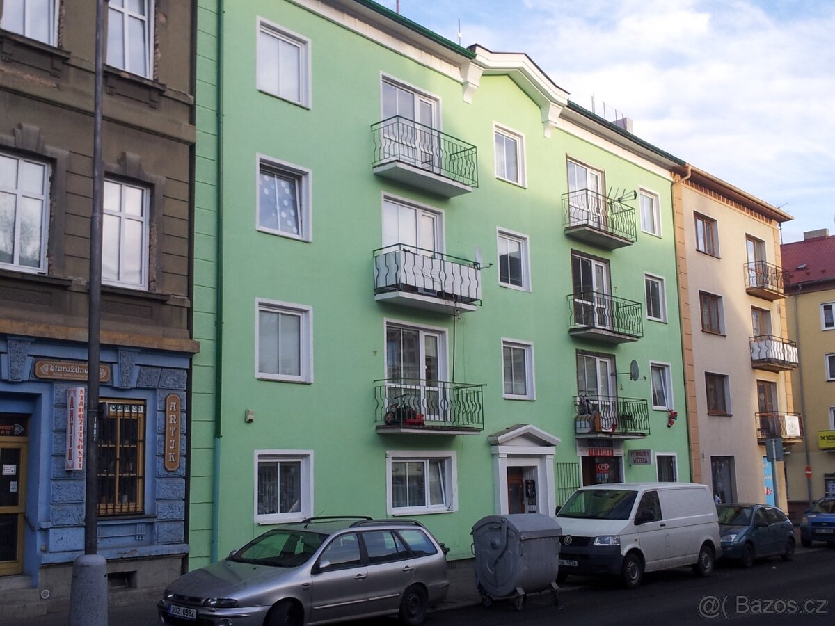 Byt 3+1 s balkonem v centru Chomutova