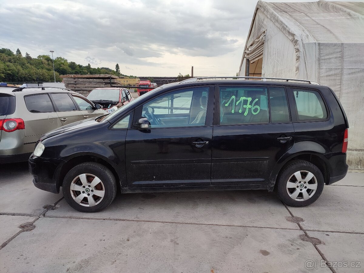 VW Touran č. 1176
