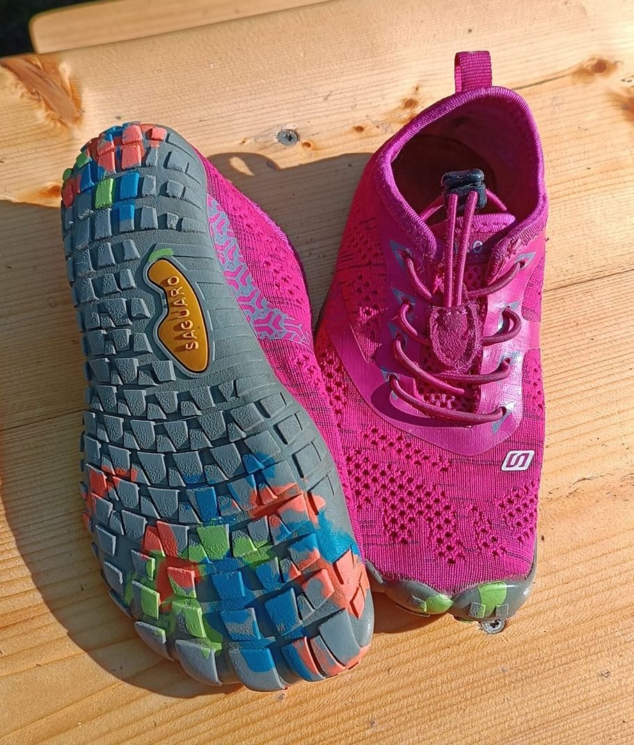 Dětské boty barefoot a dívčí sandály