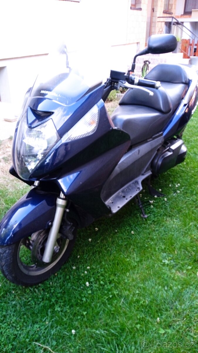 Honda FJS 600 Silverwing