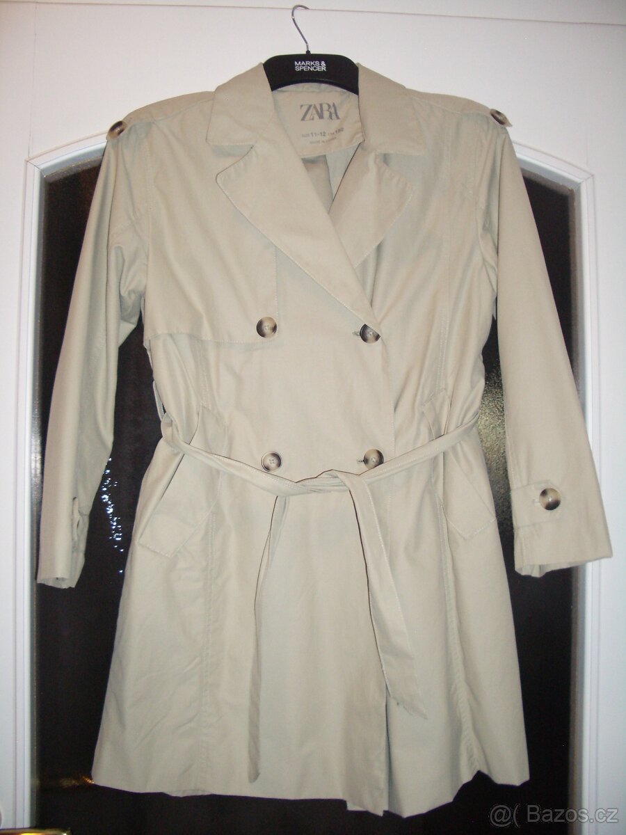 Dívčí trenčkot zn.ZARA vel.152/158 TOP stav