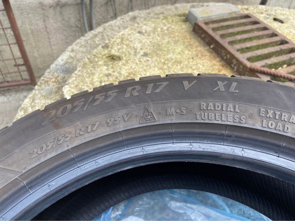 Zimní pneumatiky Z205/55 R17 Matador MP93, po jedné zimě