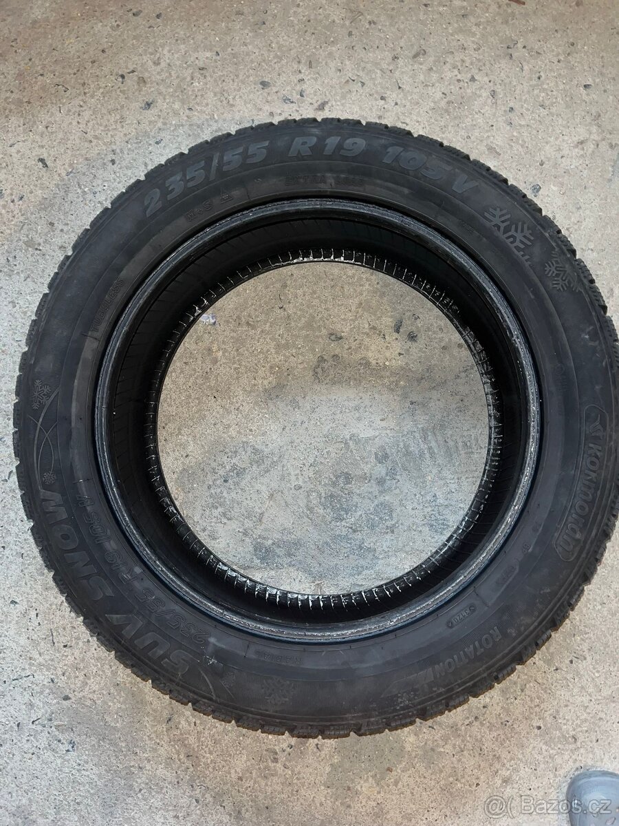 Pneu cormoran zimní 235/55 R19