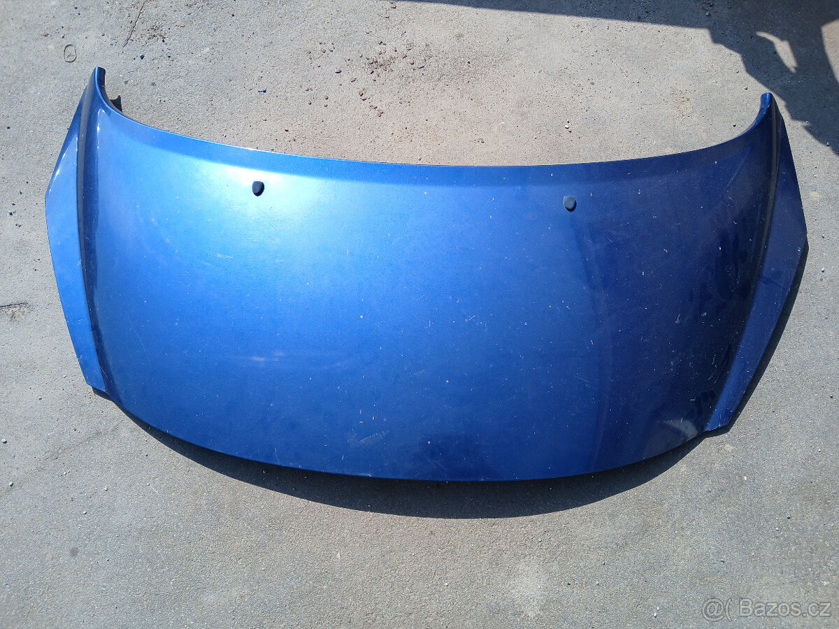 Kapota motoru Peugeot 207