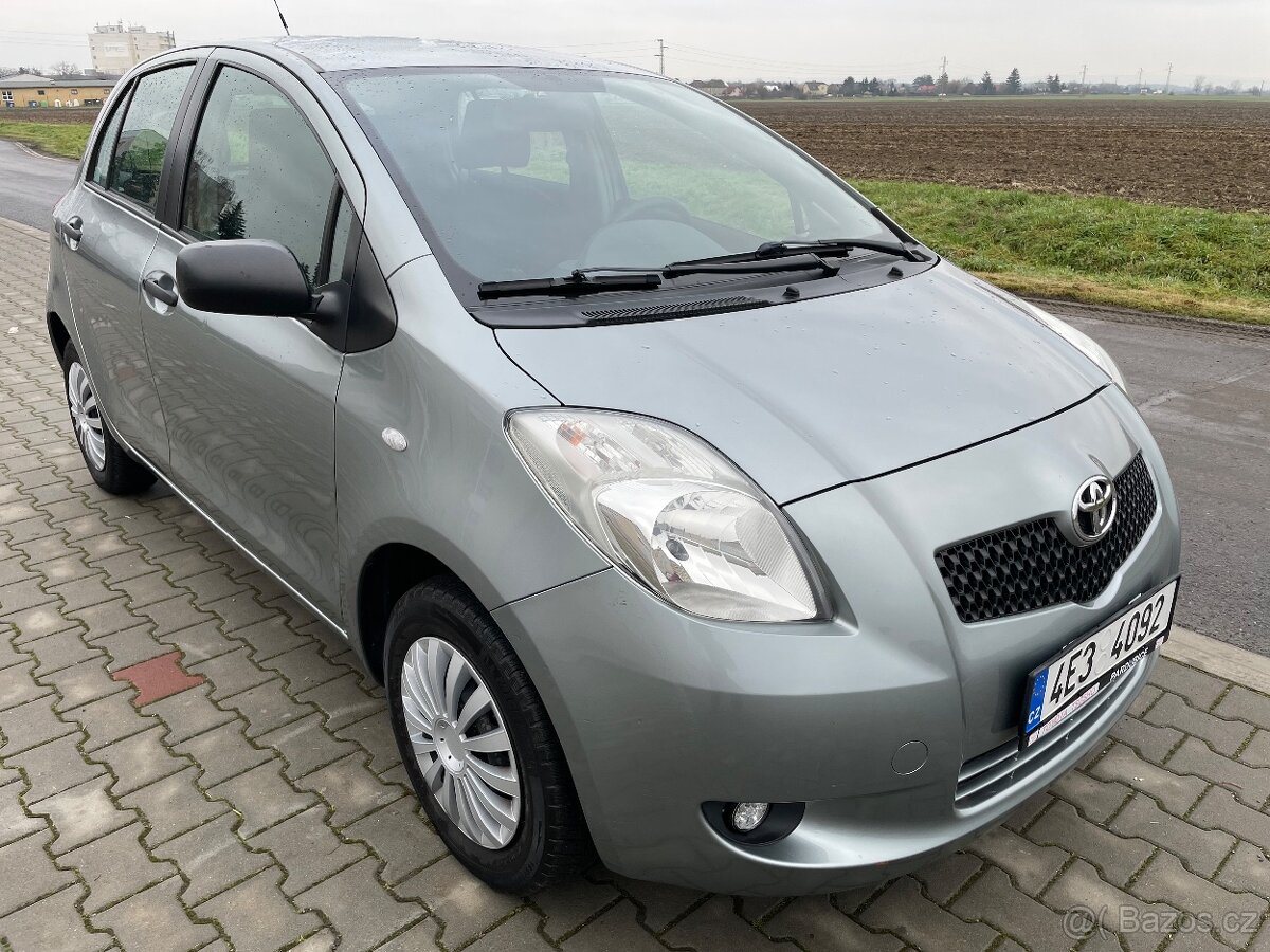 Toyota Yaris 1.0i benzin 51kw, koupeno CZ