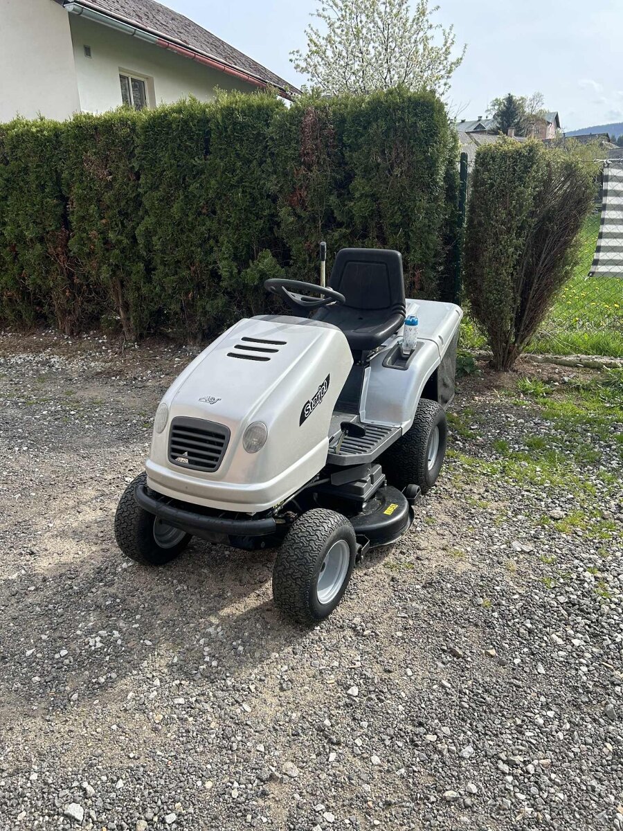 Zahradní traktůrek StarJet – motor Honda GCV530