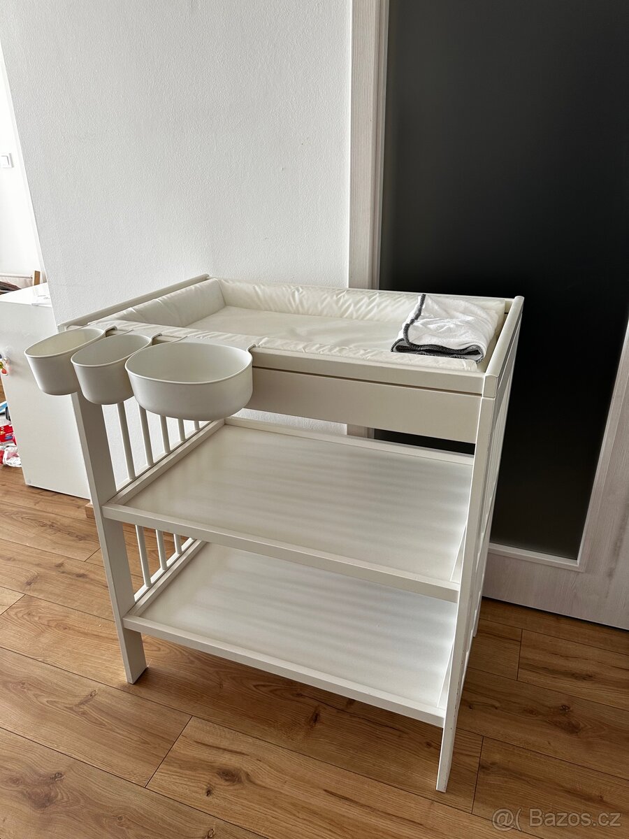 Přebalovací pult IKEA Gulliver