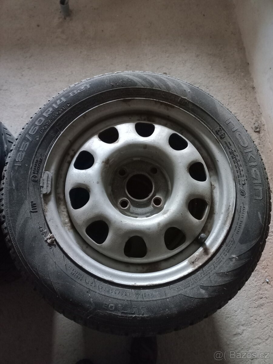 Nokian 185/60/R14 wr d3